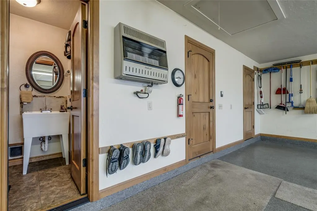Photo 33 — 401 Stoneridge Drive, Moore, OK 73160