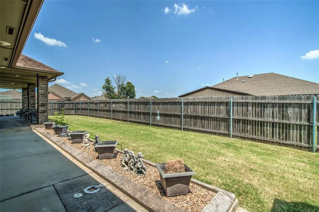 Photo 42 — 401 Stoneridge Drive, Moore, OK 73160