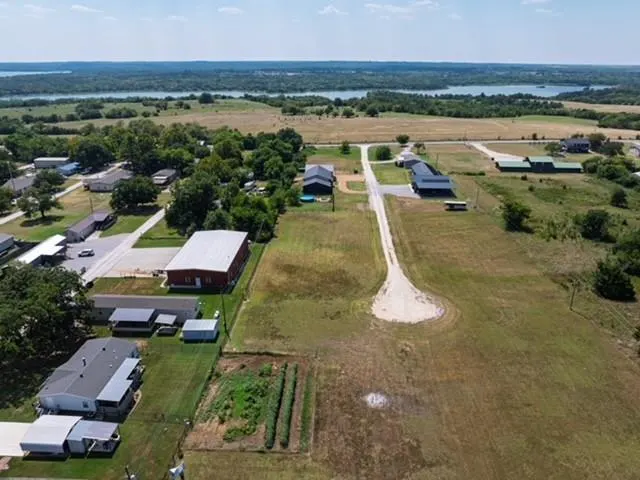 Photo 3 — 1708 Carsen Street, Kingston, OK 73439