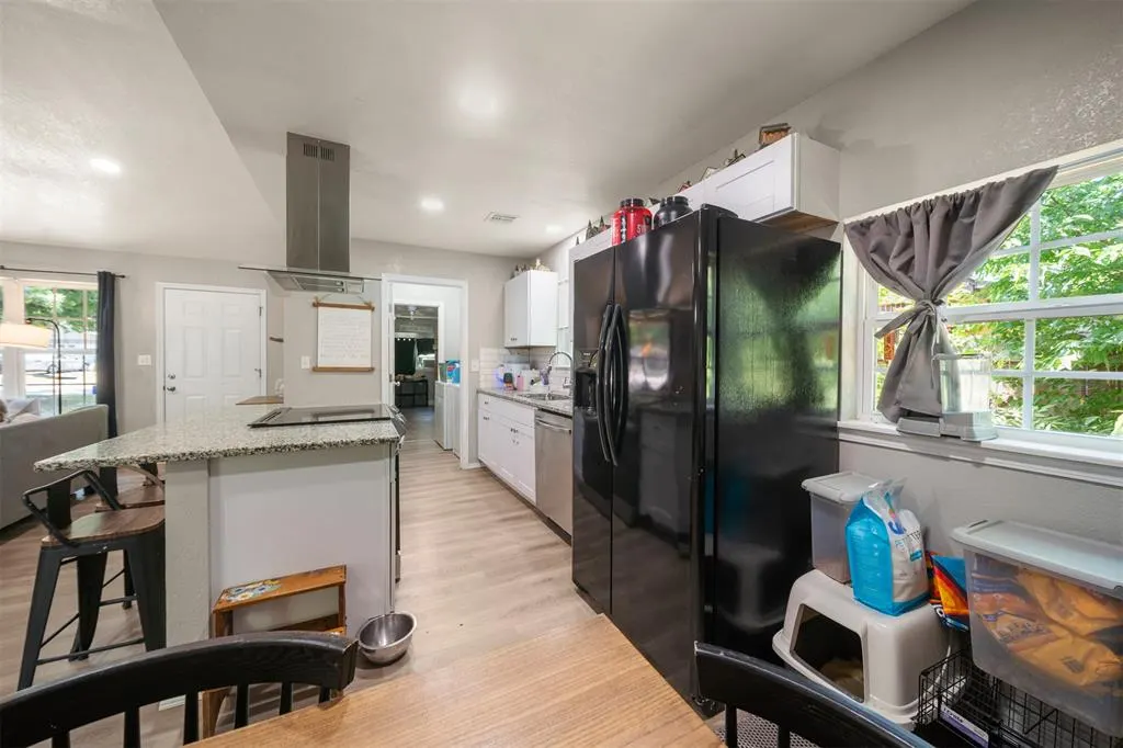 Photo 7 — 225 Allenhurst Avenue, Oklahoma City, OK 73114