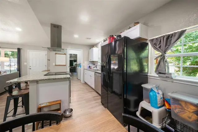 Photo 7 — 225 Allenhurst Avenue, Oklahoma City, OK 73114