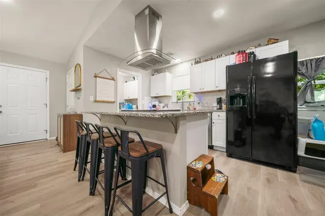 Photo 8 — 225 Allenhurst Avenue, Oklahoma City, OK 73114