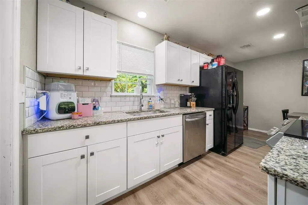 Photo 9 — 225 Allenhurst Avenue, Oklahoma City, OK 73114
