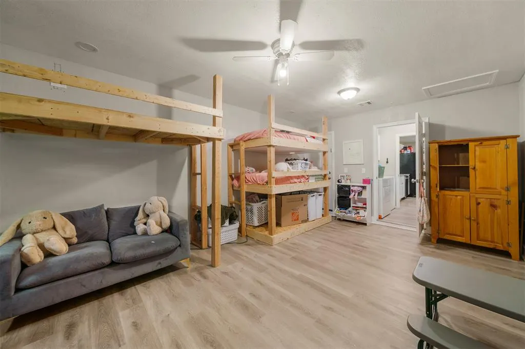Photo 13 — 225 Allenhurst Avenue, Oklahoma City, OK 73114