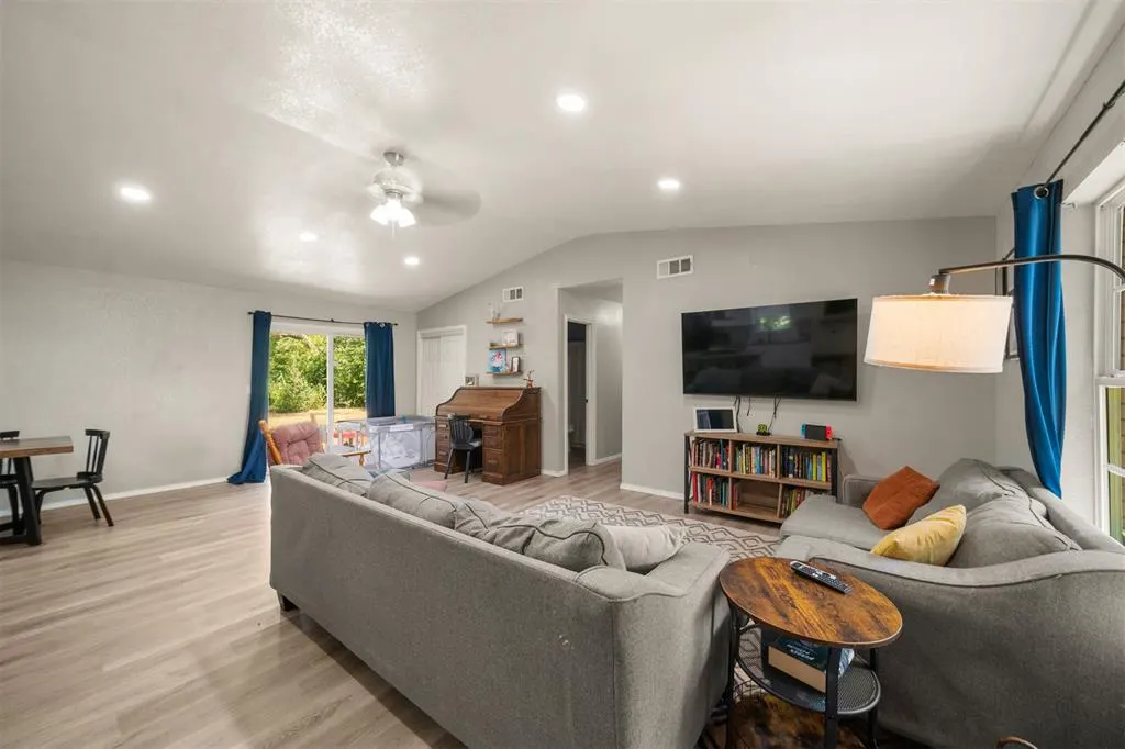 Photo 27 — 225 Allenhurst Avenue, Oklahoma City, OK 73114