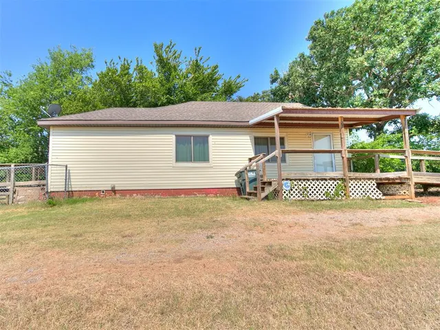 Photo 2 — 21325 N Meridian Avenue, Edmond, OK 73012