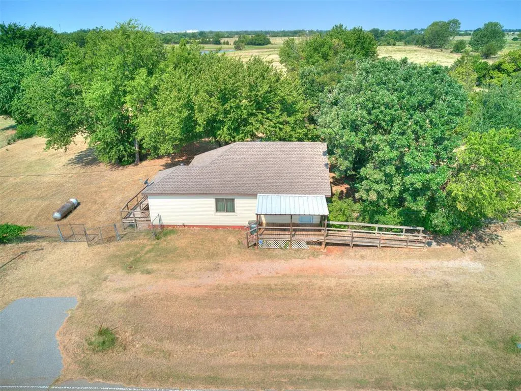 Photo 5 — 21325 N Meridian Avenue, Edmond, OK 73012