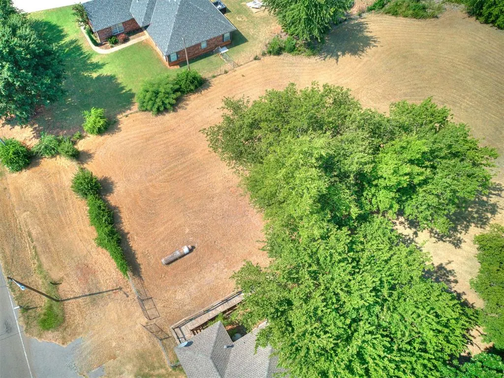 Photo 8 — 21325 N Meridian Avenue, Edmond, OK 73012