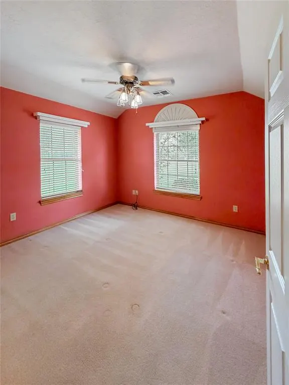 Photo 13 — 594 NE Valley View Road, Lawton, OK 73507