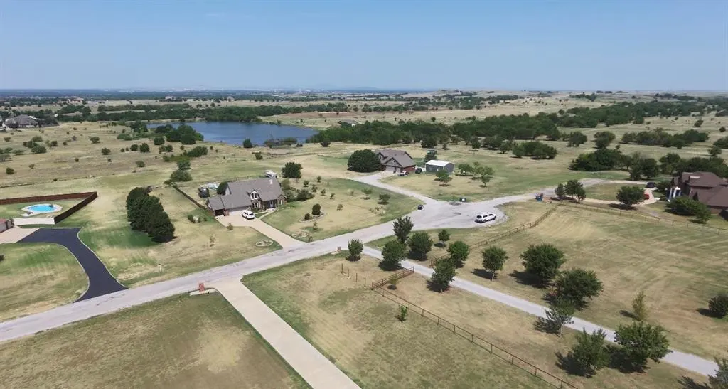 Front exterior — 594 NE Valley View Road, Lawton, OK 73507