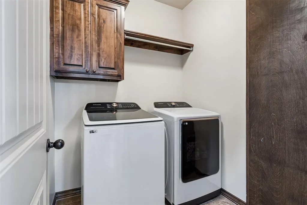 Photo 32 — 636 NE 23rd Street, Moore, OK 73160
