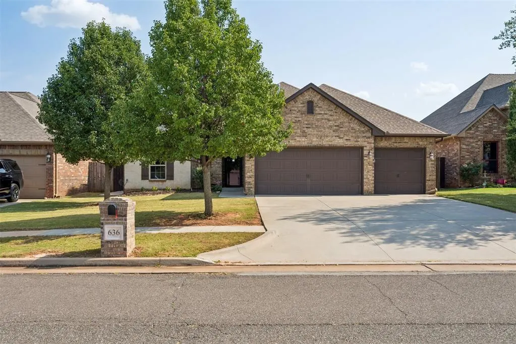 Photo 46 — 636 NE 23rd Street, Moore, OK 73160