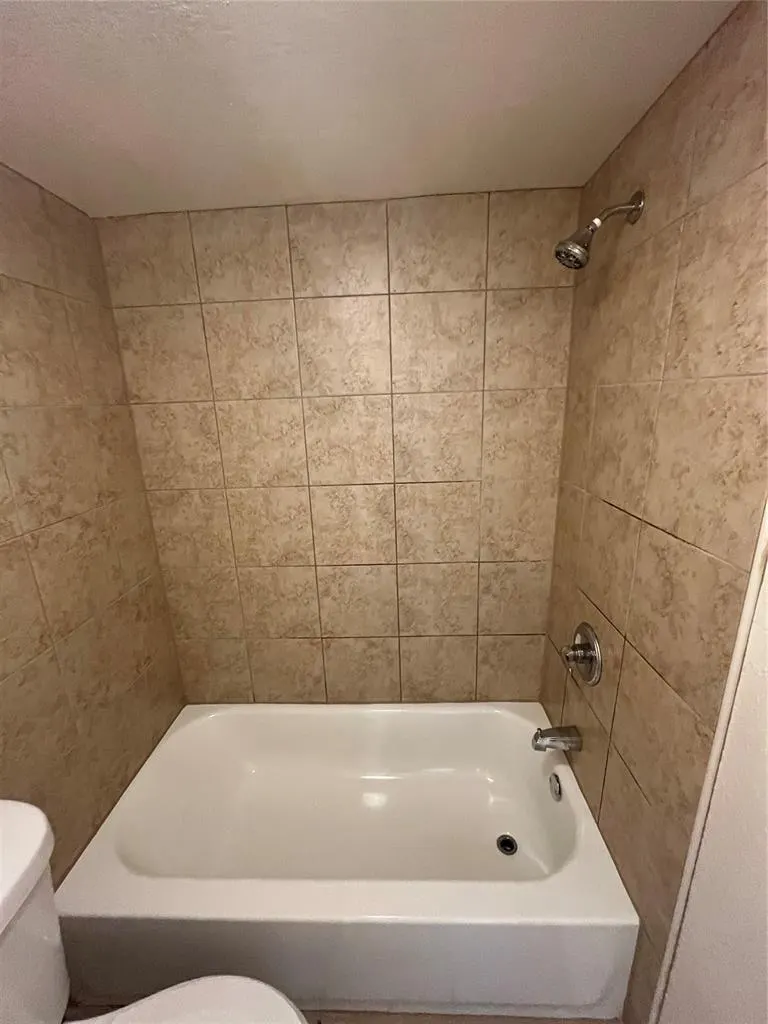 Photo 4 — 1901 E Lindsey Street 2A, Norman, OK 73071