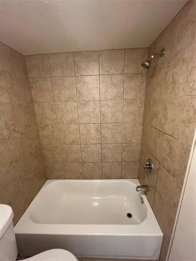 Photo 4 — 1901 E Lindsey Street 2A, Norman, OK 73071