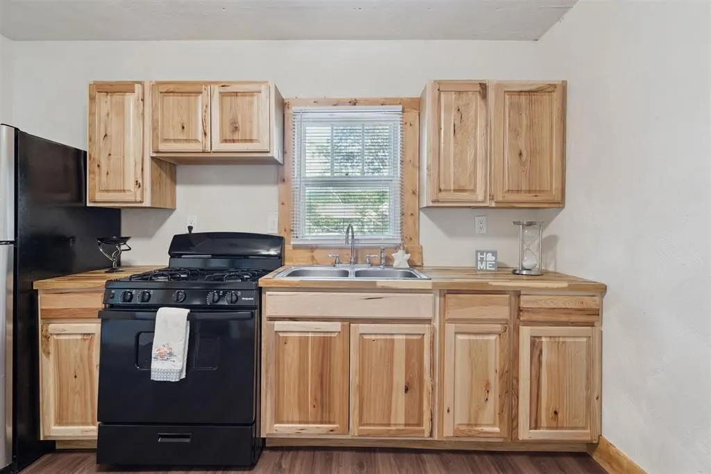 Photo 4 — 1414 NW Dearborn Avenue, Lawton, OK 73507