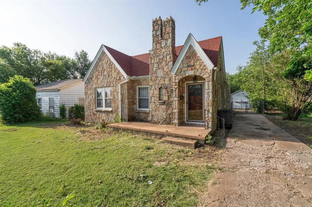 Photo 11 — 1414 NW Dearborn Avenue, Lawton, OK 73507