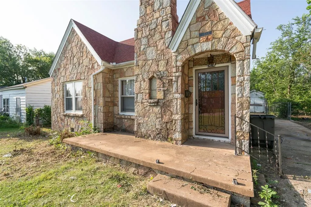 Photo 12 — 1414 NW Dearborn Avenue, Lawton, OK 73507