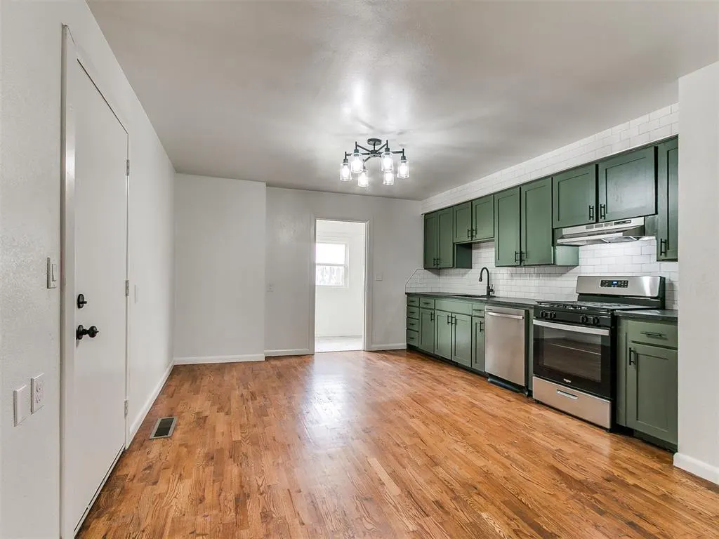 Photo 10 — 906 W Ridgewood Street, Shawnee, OK 74801