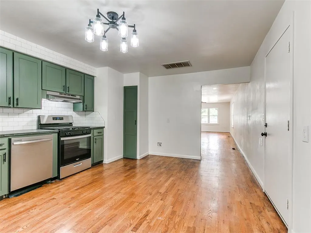Photo 11 — 906 W Ridgewood Street, Shawnee, OK 74801
