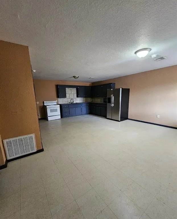 Photo 4 — 1416 W 2nd Street, Sulphur, OK 73086