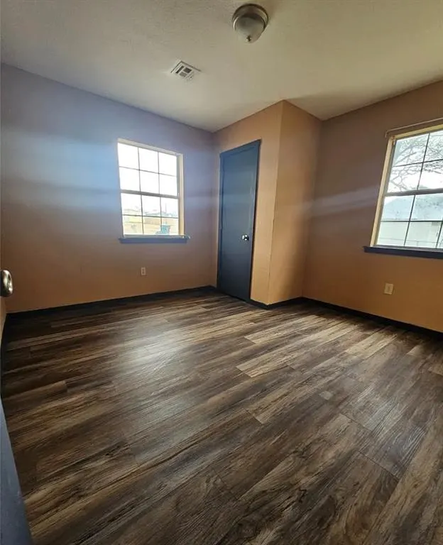 Photo 5 — 1416 W 2nd Street, Sulphur, OK 73086