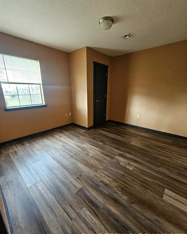 Photo 6 — 1416 W 2nd Street, Sulphur, OK 73086