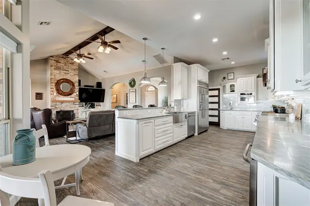 Photo 6 — 298 N Aspen Drive, Blanchard, OK 73010