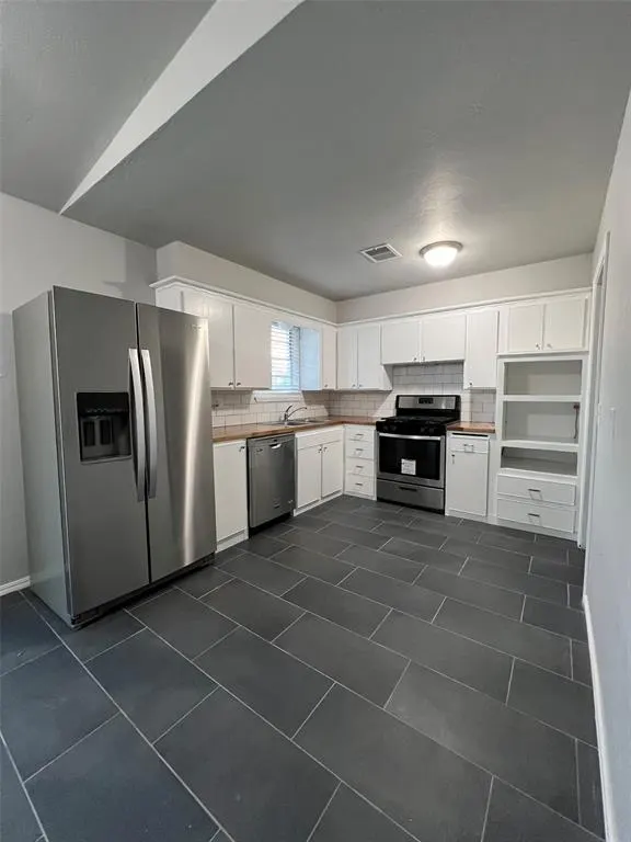 Photo 4 — 7440 NW 5th Terrace, Oklahoma City, OK 73127