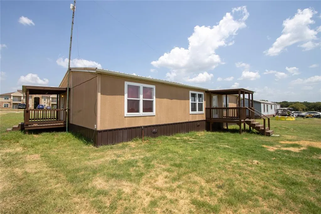 Photo 3 — 11010 Faith Lane, Thakerville, OK 73459