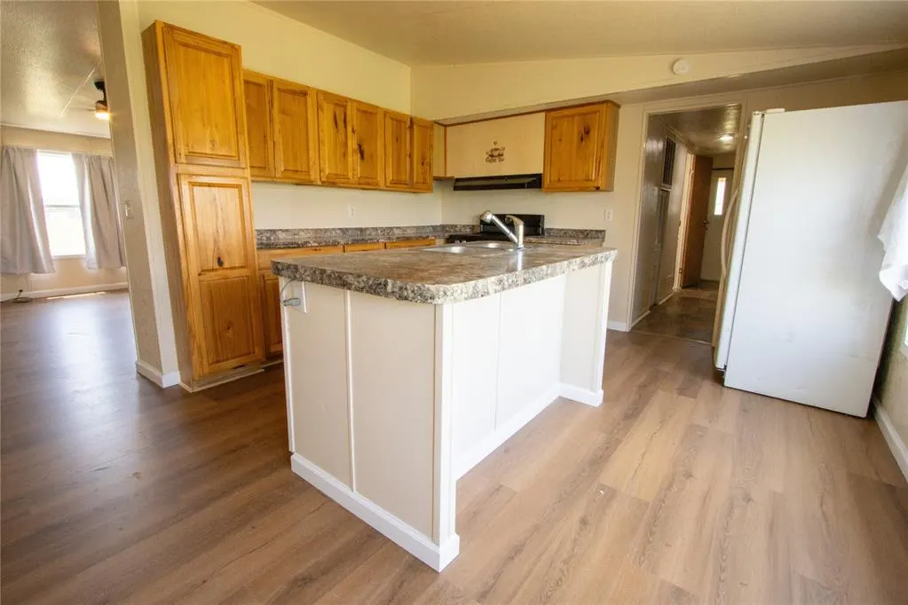 Photo 6 — 11010 Faith Lane, Thakerville, OK 73459
