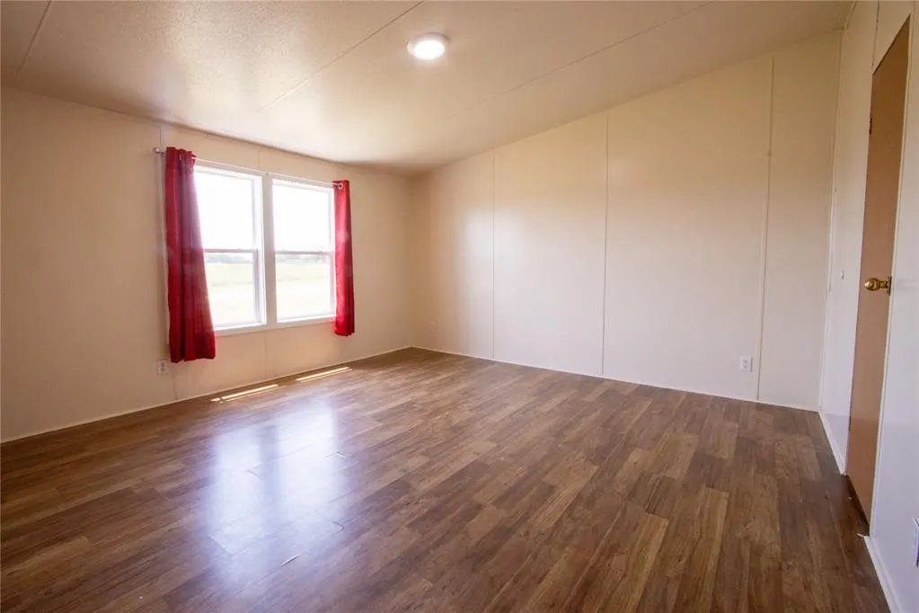 Photo 7 — 11010 Faith Lane, Thakerville, OK 73459