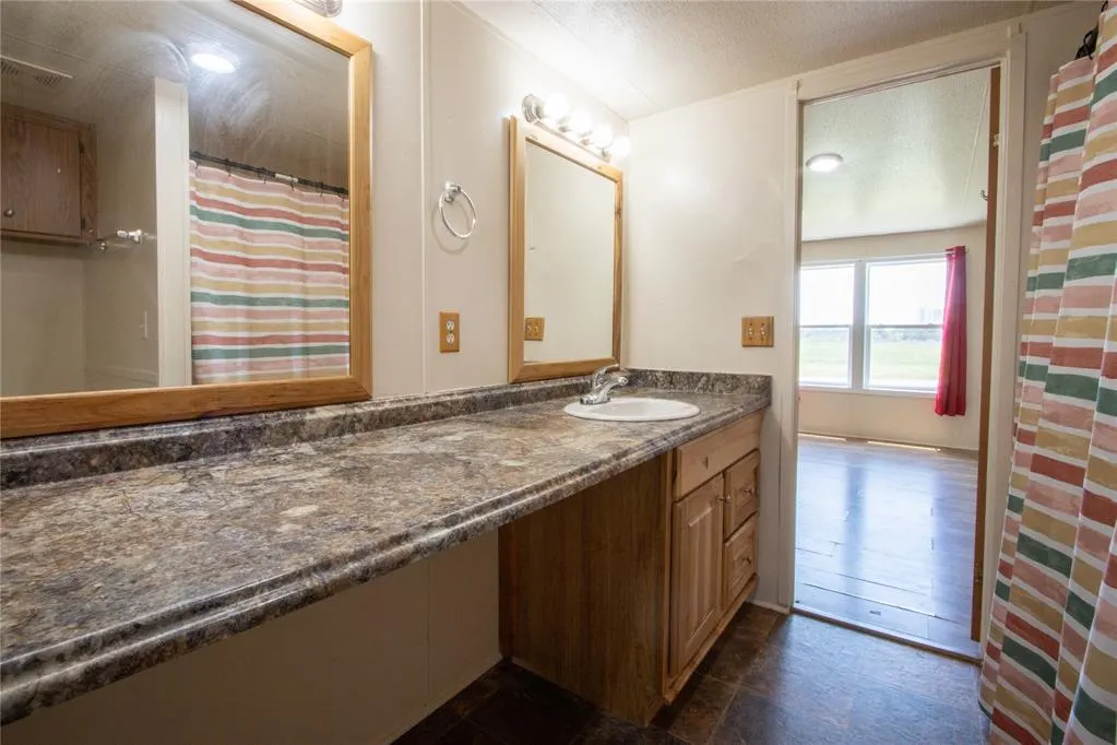 Photo 9 — 11010 Faith Lane, Thakerville, OK 73459