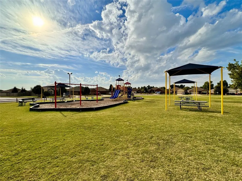 Photo 7 — 1209 Blackjack Creek Drive, Yukon, OK 73099