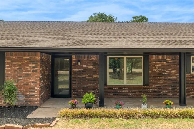 Photo 2 — 4108 E Blue Ridge Road, Edmond, OK 73034