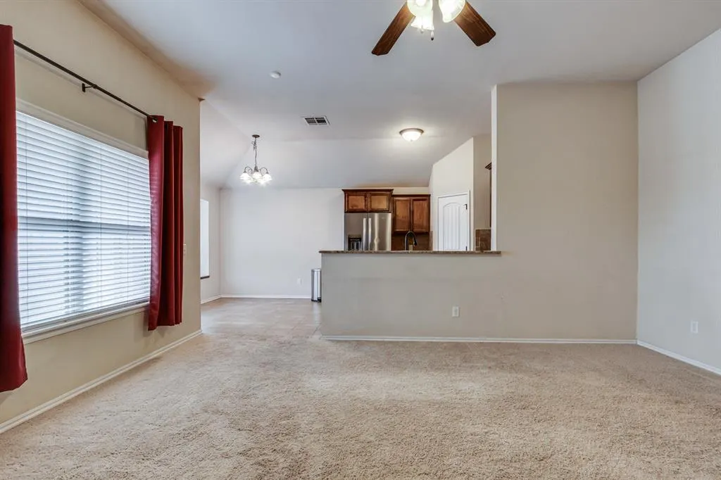 Photo 5 — 1228 Greenfield Avenue, Yukon, OK 73099