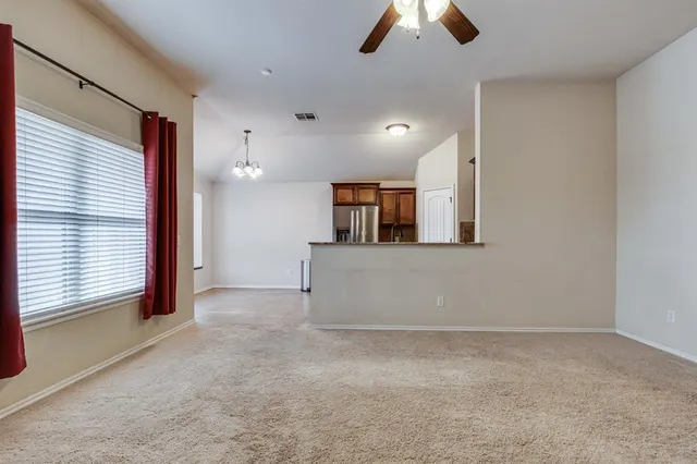 Photo 5 — 1228 Greenfield Avenue, Yukon, OK 73099