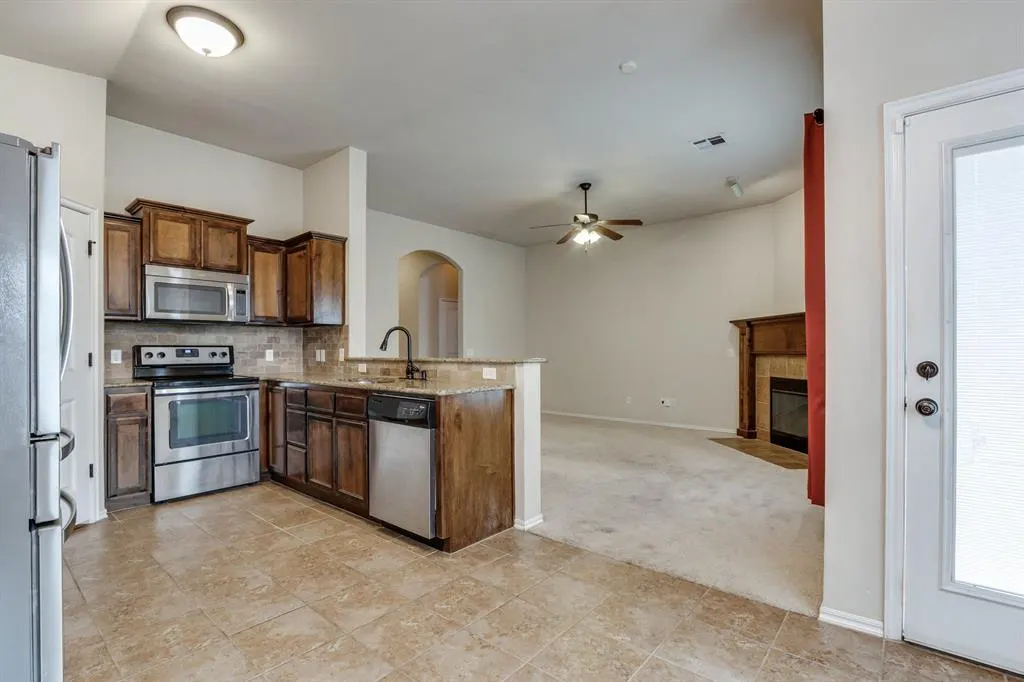 Photo 9 — 1228 Greenfield Avenue, Yukon, OK 73099