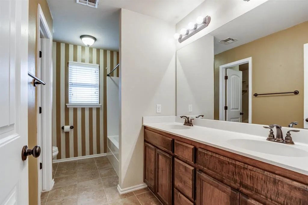 Photo 13 — 1228 Greenfield Avenue, Yukon, OK 73099
