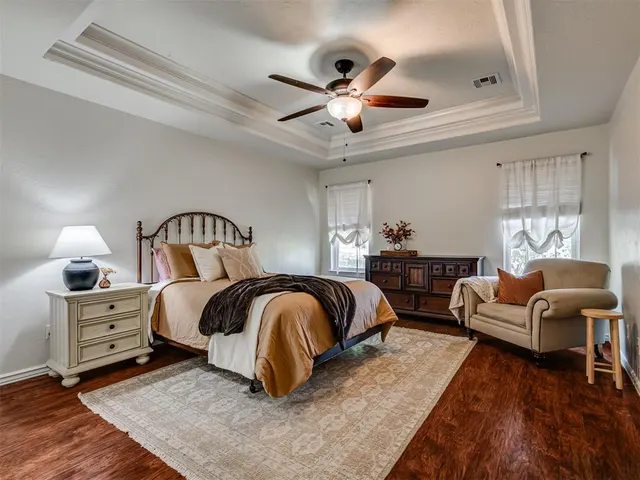 Photo 5 — 5901 E McMillin Drive, Tuttle, OK 73089