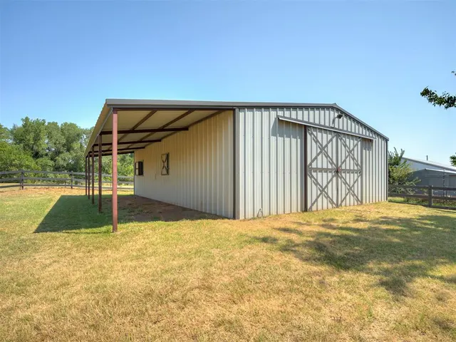 Photo 8 — 5901 E McMillin Drive, Tuttle, OK 73089