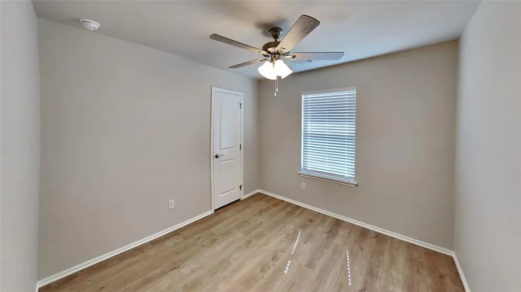 Photo 11 — 9117 NW 127th Street, Yukon, OK 73099