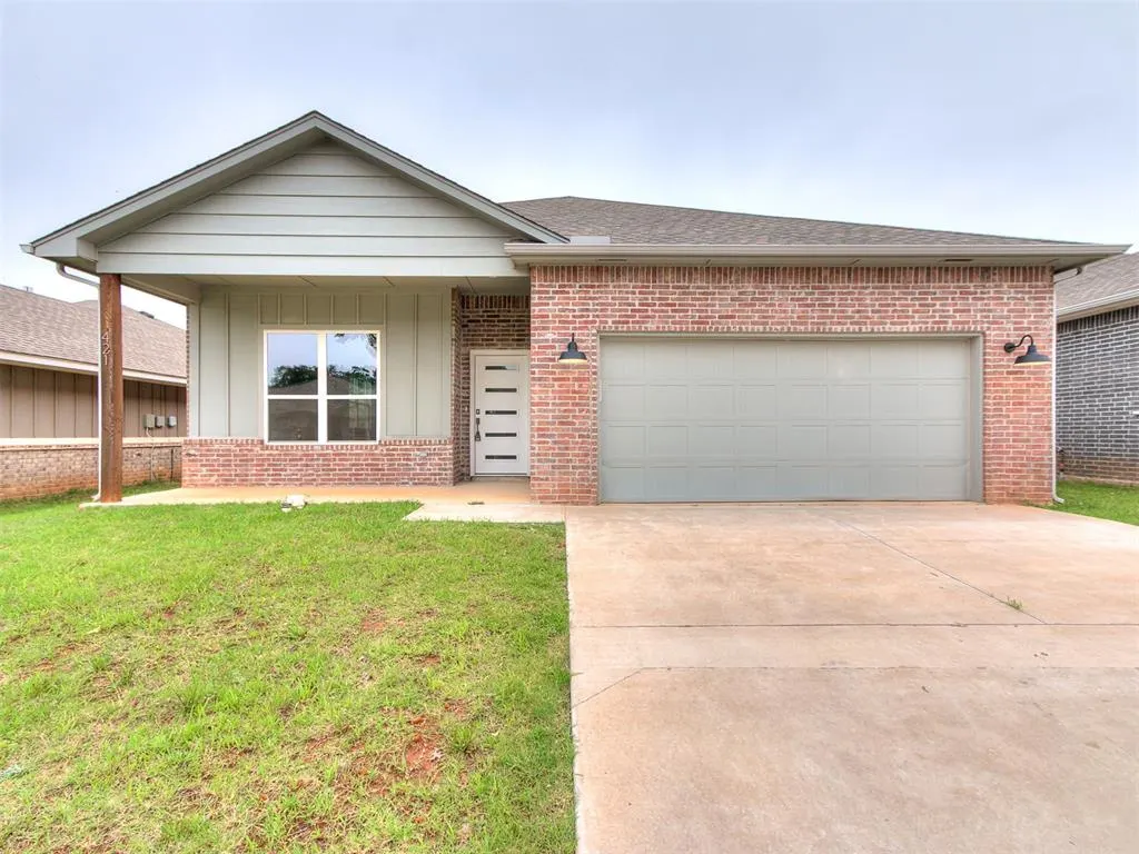 Photo 2 — 421 Remington Avenue, Jones, OK 73049