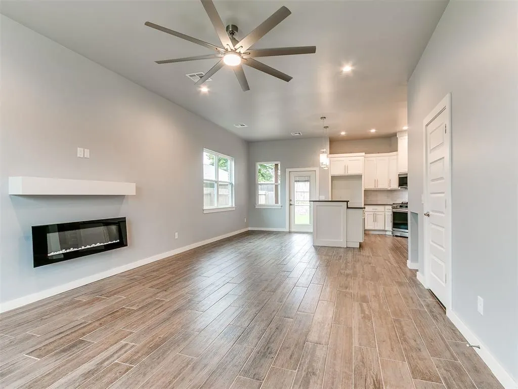 Photo 6 — 421 Remington Avenue, Jones, OK 73049