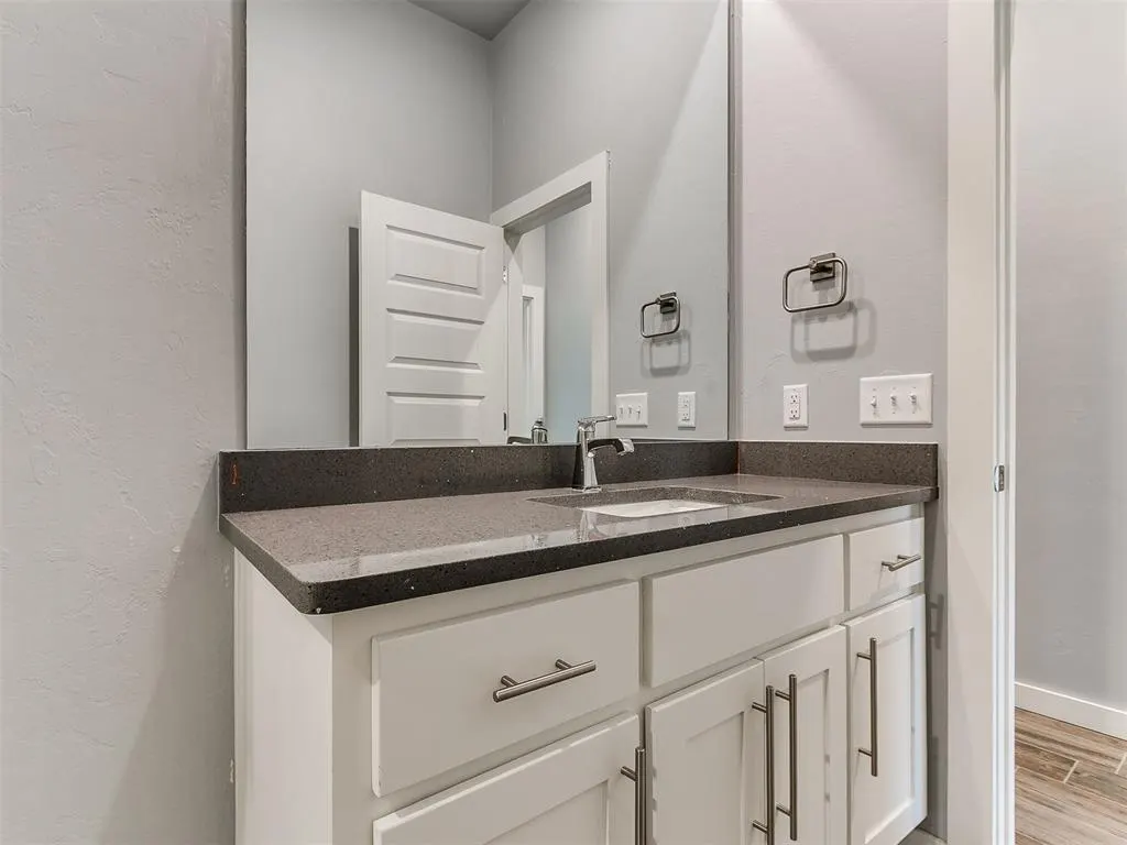 Photo 32 — 421 Remington Avenue, Jones, OK 73049