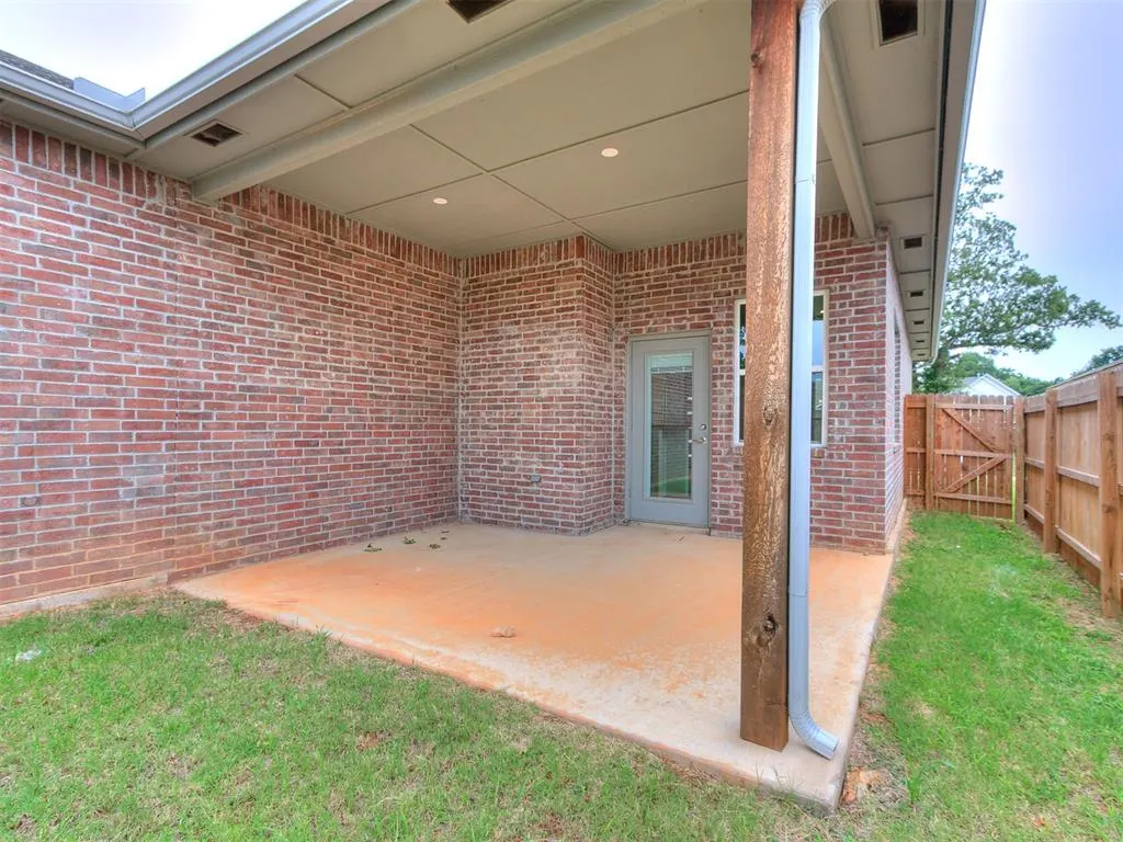 Photo 46 — 421 Remington Avenue, Jones, OK 73049