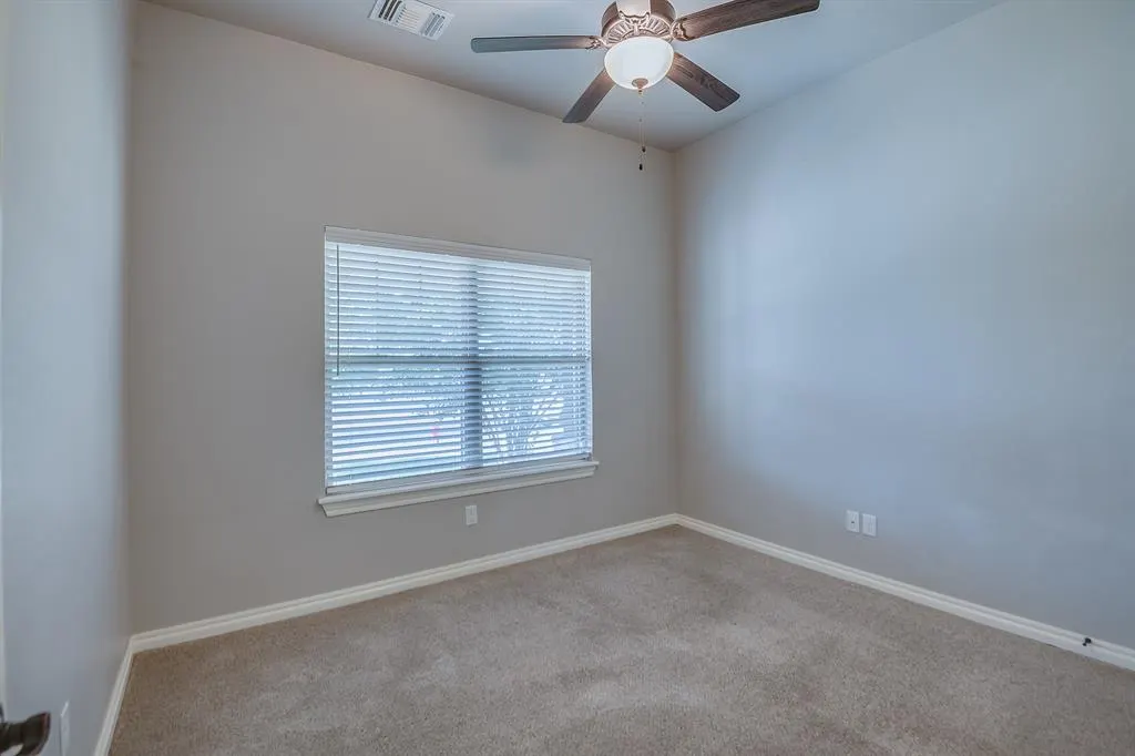 Photo 7 — 1201 NE 35th Street, Moore, OK 73160