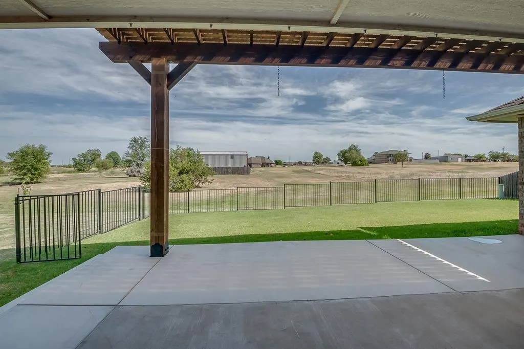 Photo 40 — 1201 NE 35th Street, Moore, OK 73160