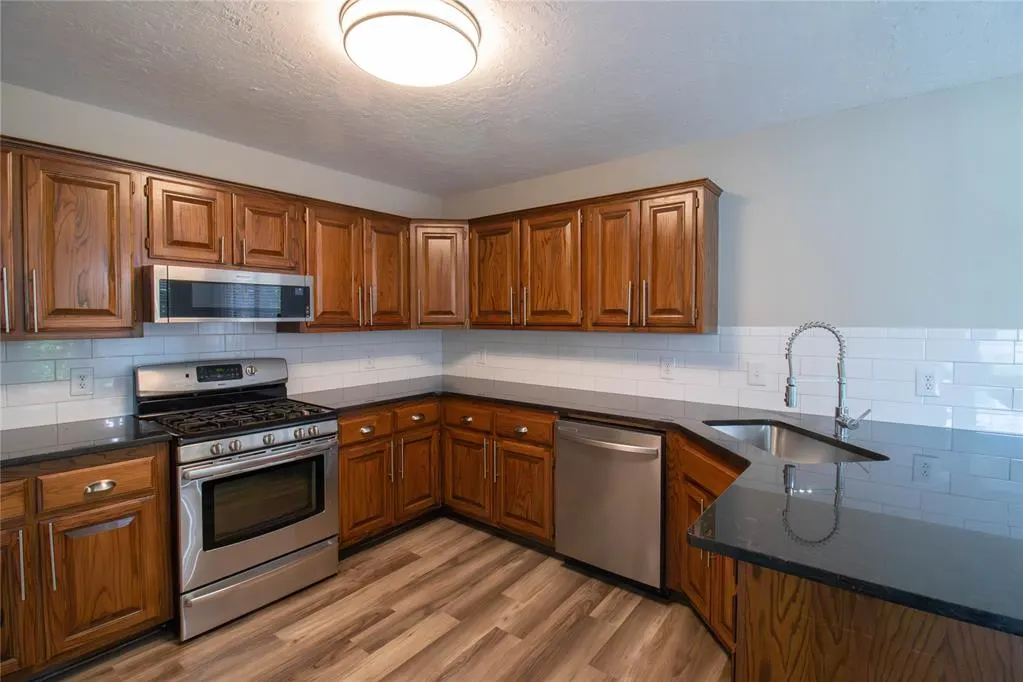 Photo 8 — 525 NW 171st Terrace, Edmond, OK 73012