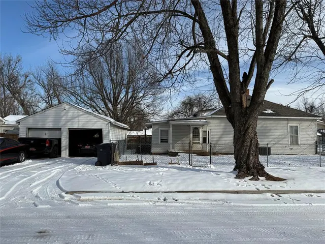 Photo 2 — 545 SW 26th Street, Oklahoma City, OK 73109