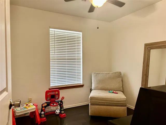 Photo 8 — 1044 NW 19th Street, Moore, OK 73160